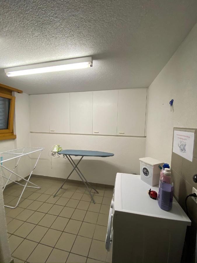 Apartamento Haus Wiggis Netstal Exterior foto