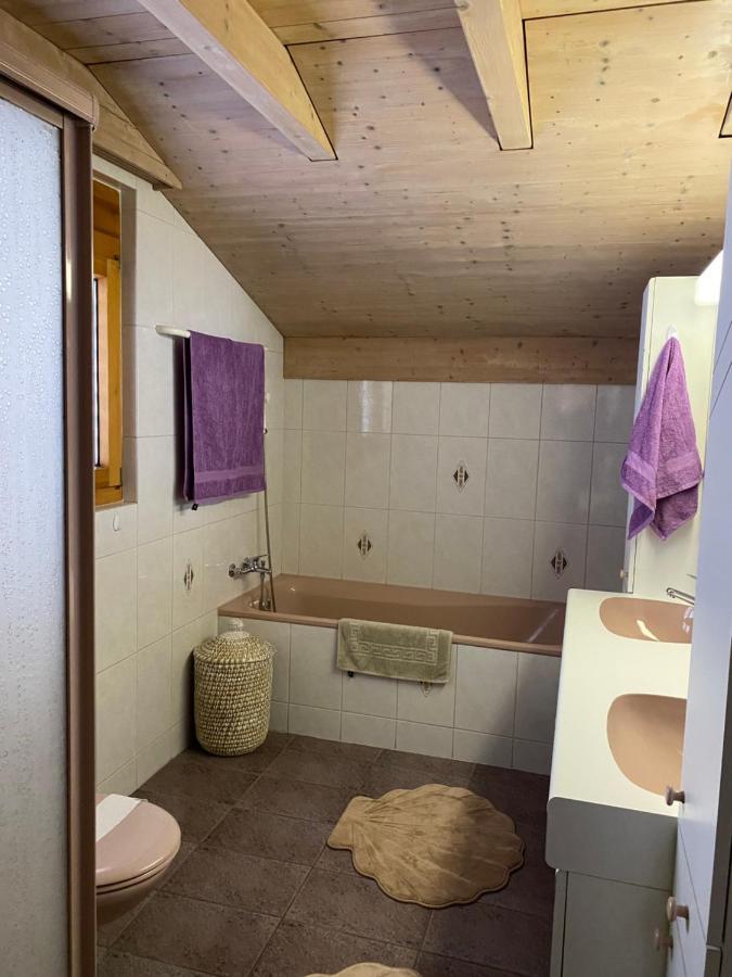 Apartamento Haus Wiggis Netstal Exterior foto