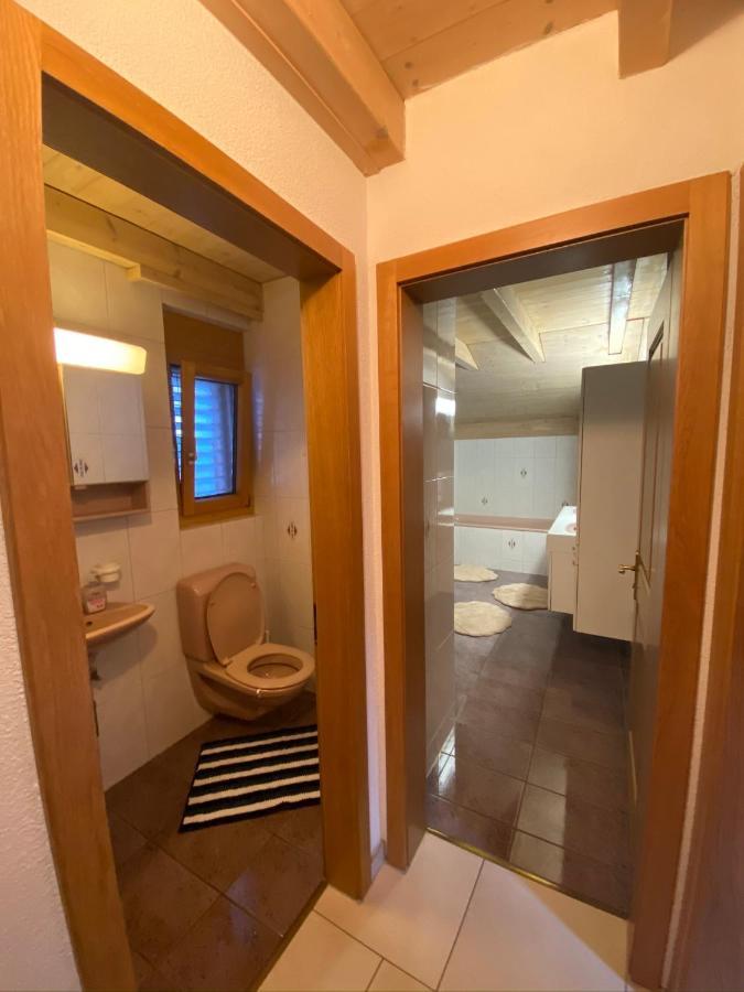Apartamento Haus Wiggis Netstal Exterior foto