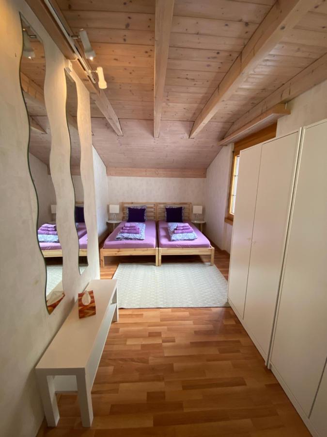 Apartamento Haus Wiggis Netstal Exterior foto