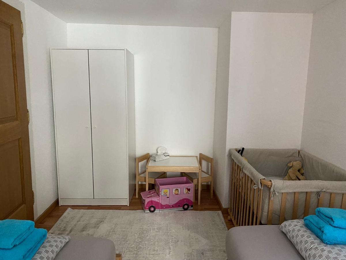 Apartamento Haus Wiggis Netstal Exterior foto