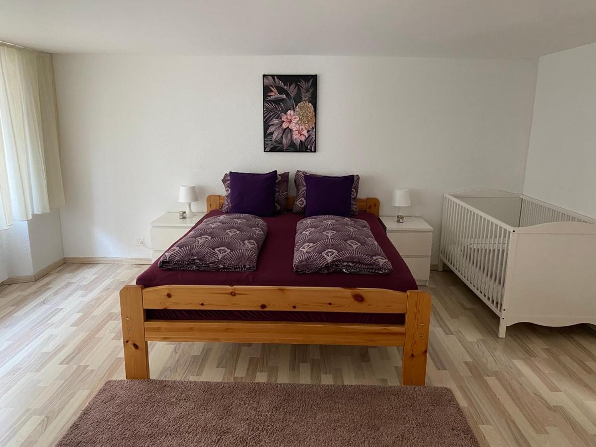 Apartamento Haus Wiggis Netstal Exterior foto
