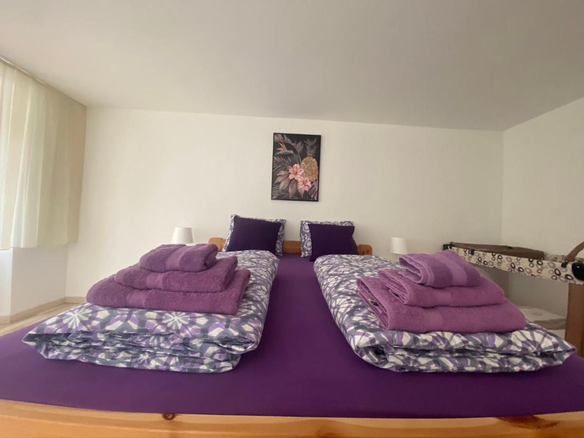 Apartamento Haus Wiggis Netstal Exterior foto